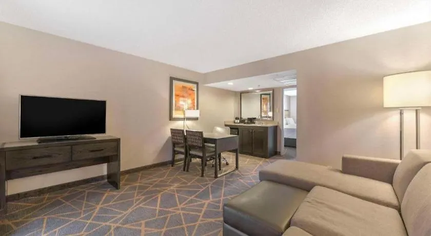 Embassy Suites By Hilton Denver Tech Center North Hotel